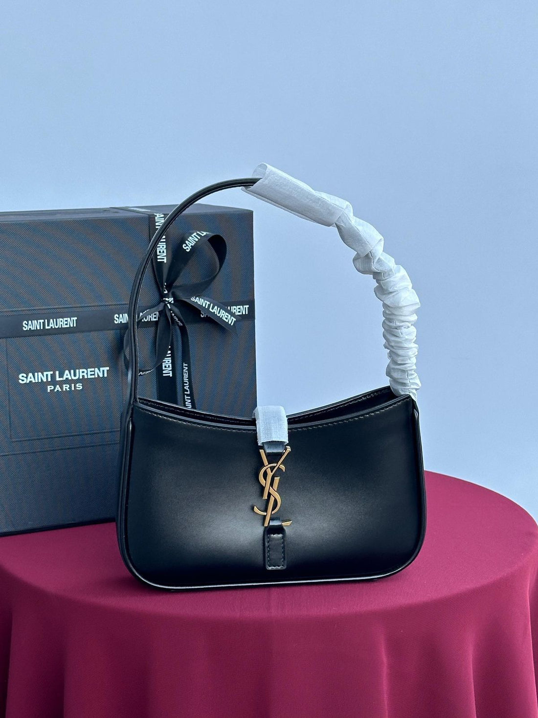 Saint Laurent (Matte)