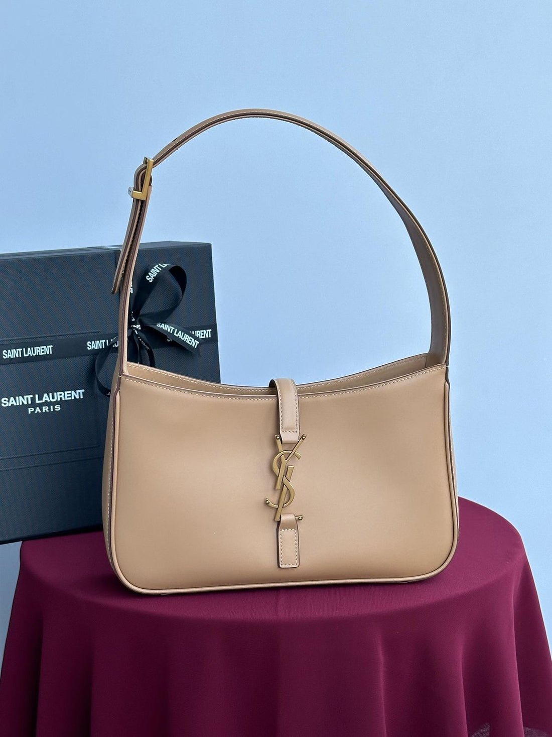 Yves Saint Laurent (Matte)