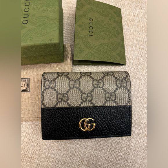 بوك جوتشي