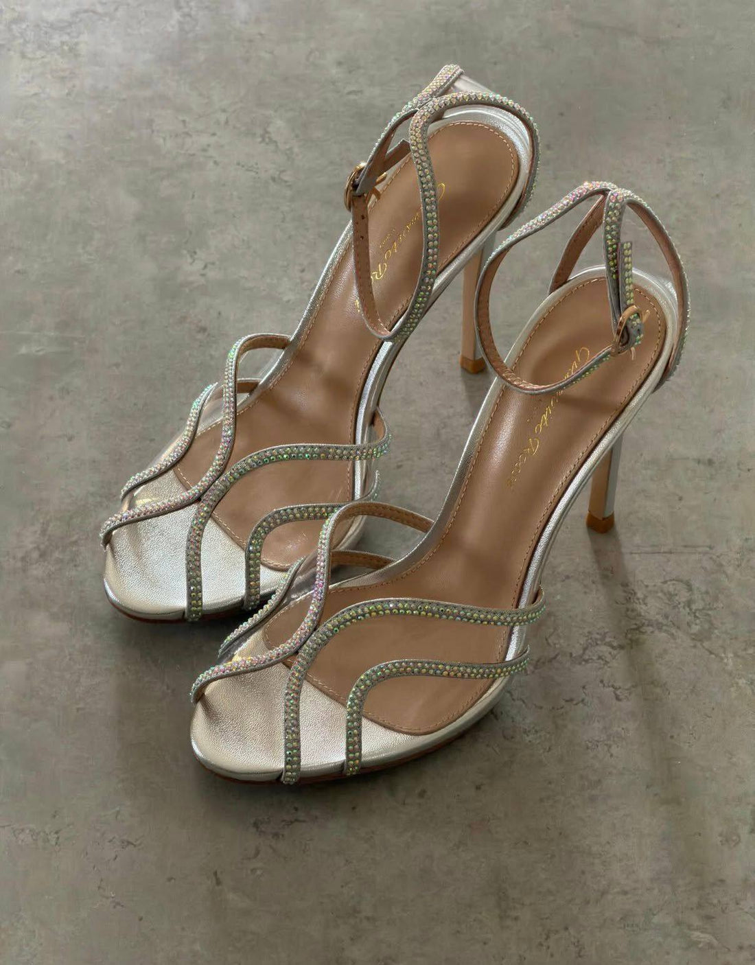 كعب Gianvito Rossi