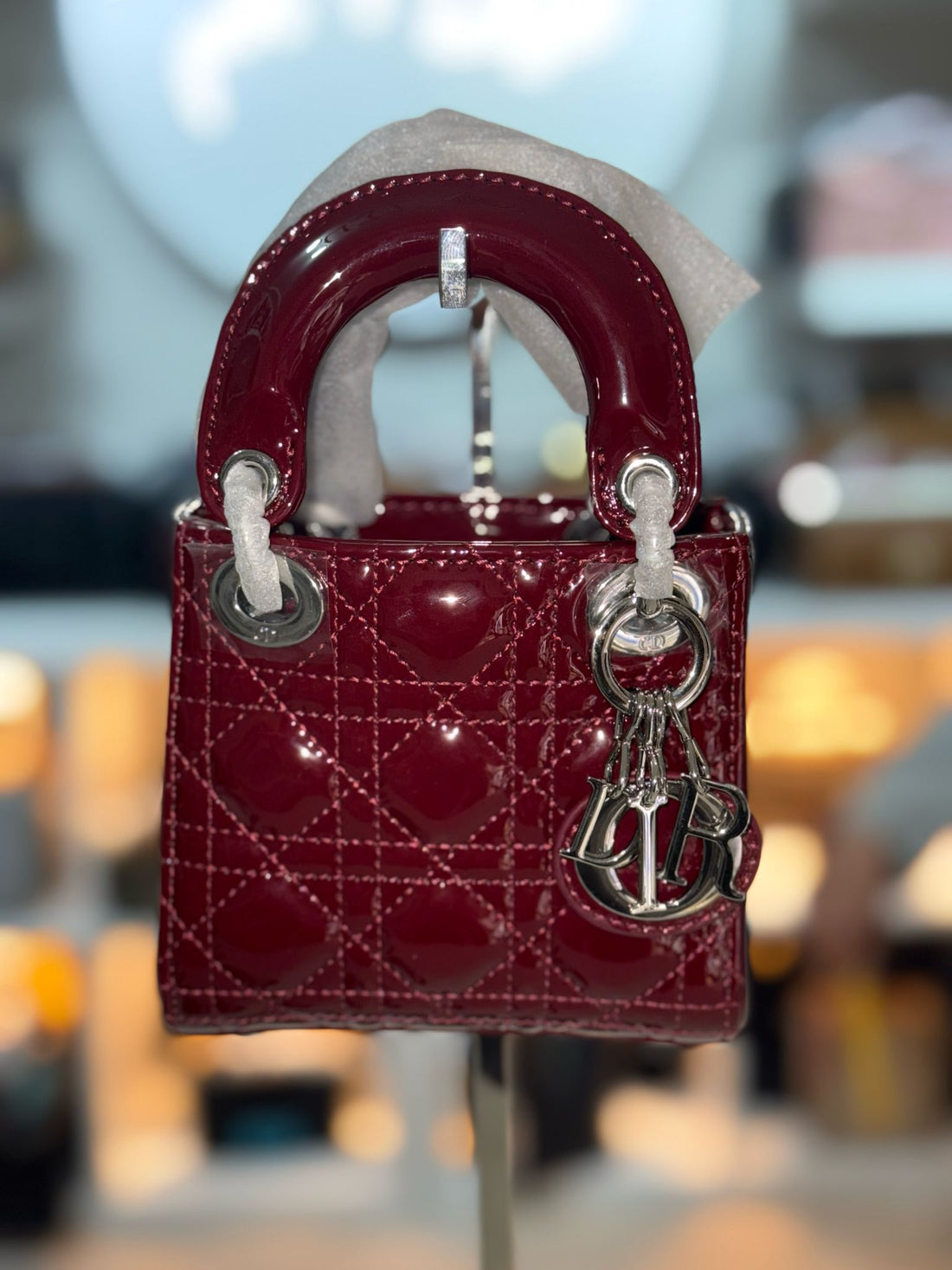 شعار ديور مايكرو الفضي