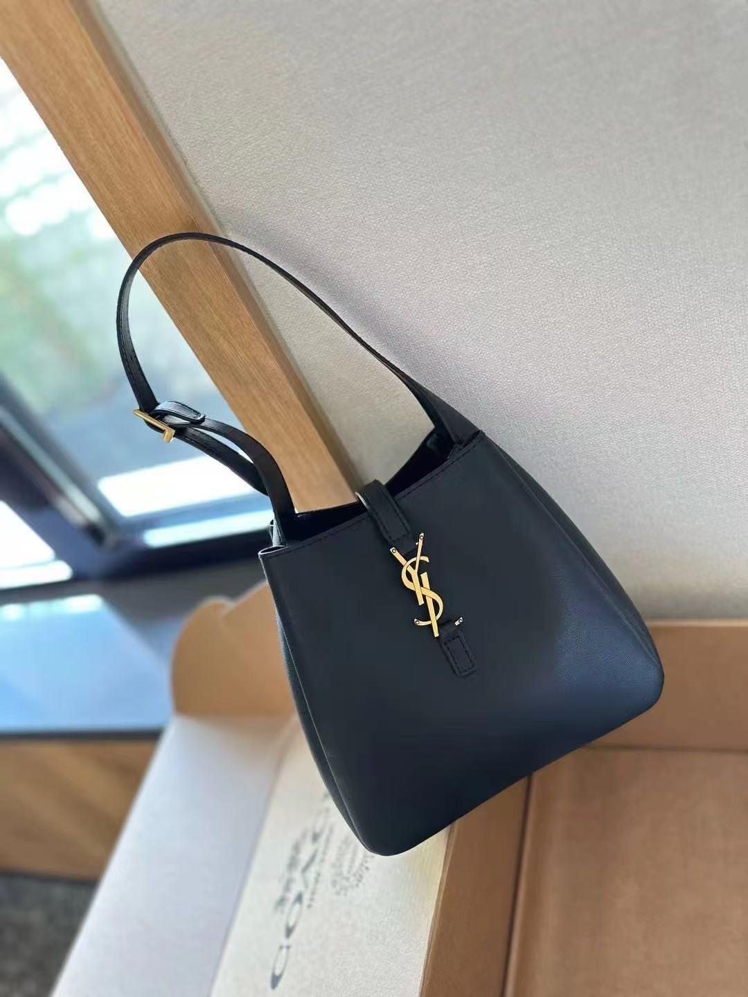 سان لوران (YSL)