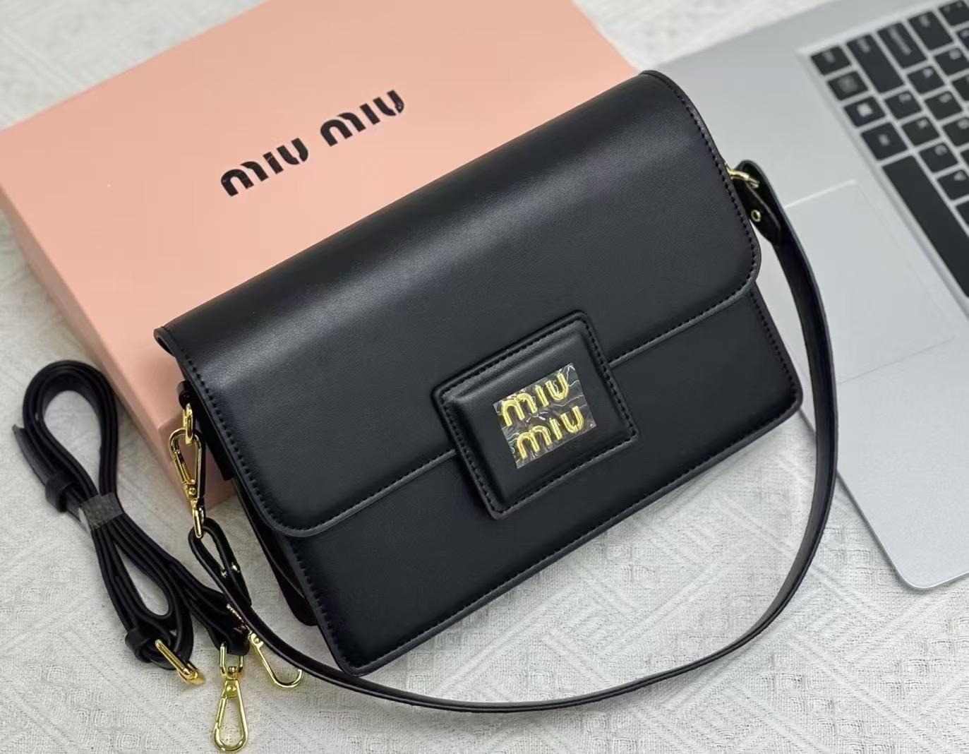 MIU MIU