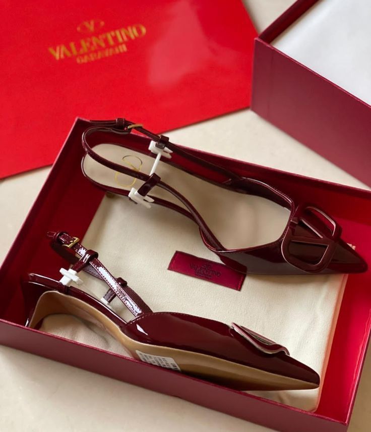 Burgundy Valentino heel