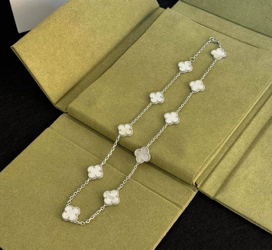 Van Cleef Alhambra أبيض صدف - سلسلة ذهبية