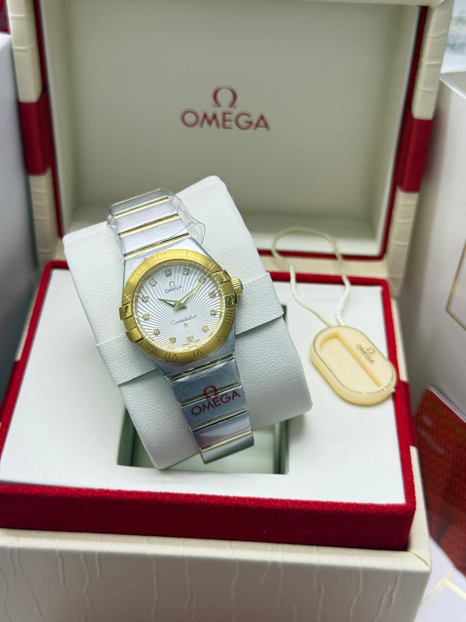 ساعة Omega