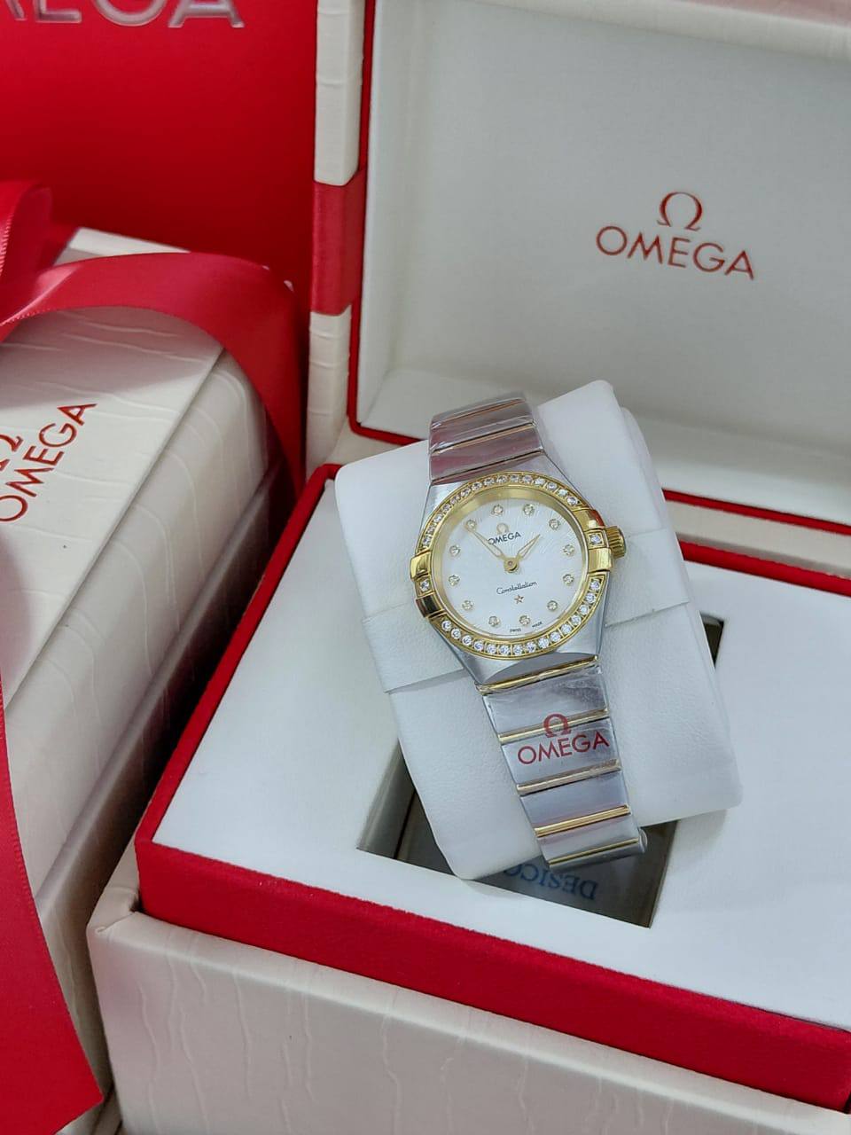 ساعة Omega