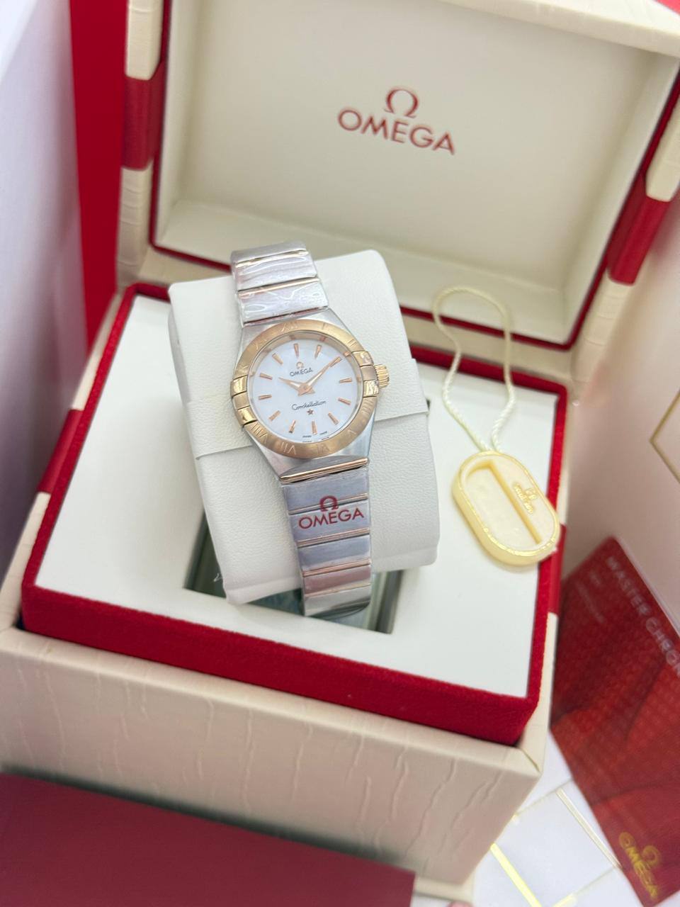 ساعة Omega